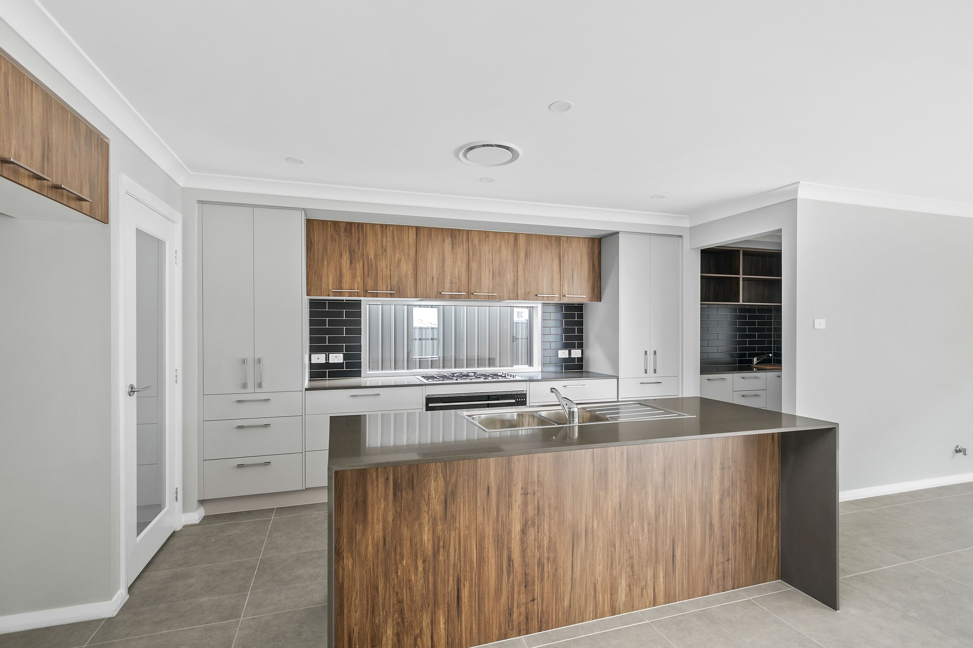 175 North Macquarie Road, Calderwood NSW 2527, Calderwood - Thumbnail 2