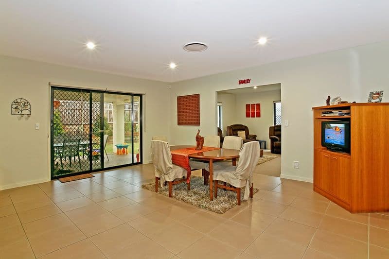 29 Maidstone Crescent, PEREGIAN SPRINGS QLD 4573, Peregian Springs - Thumbnail 2