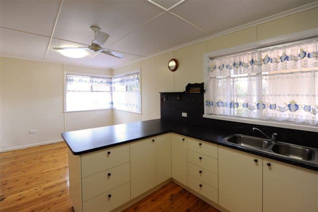 24 McNamara Street, CENTENARY HEIGHTS QLD 4350, Centenary Heights - Thumbnail 7