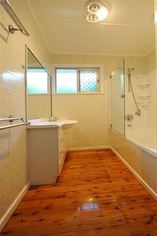 24 McNamara Street, CENTENARY HEIGHTS QLD 4350, Centenary Heights - Thumbnail 8