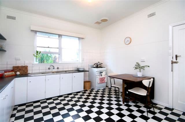 17 Ballard Avenue, COBURG NORTH VIC 3058, Coburg North - Thumbnail 4