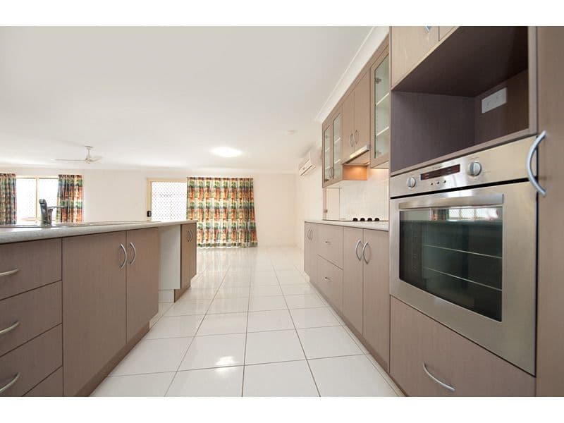 39 River Rose Drive, NORMAN GARDENS QLD 4701, Norman Gardens - Thumbnail 2