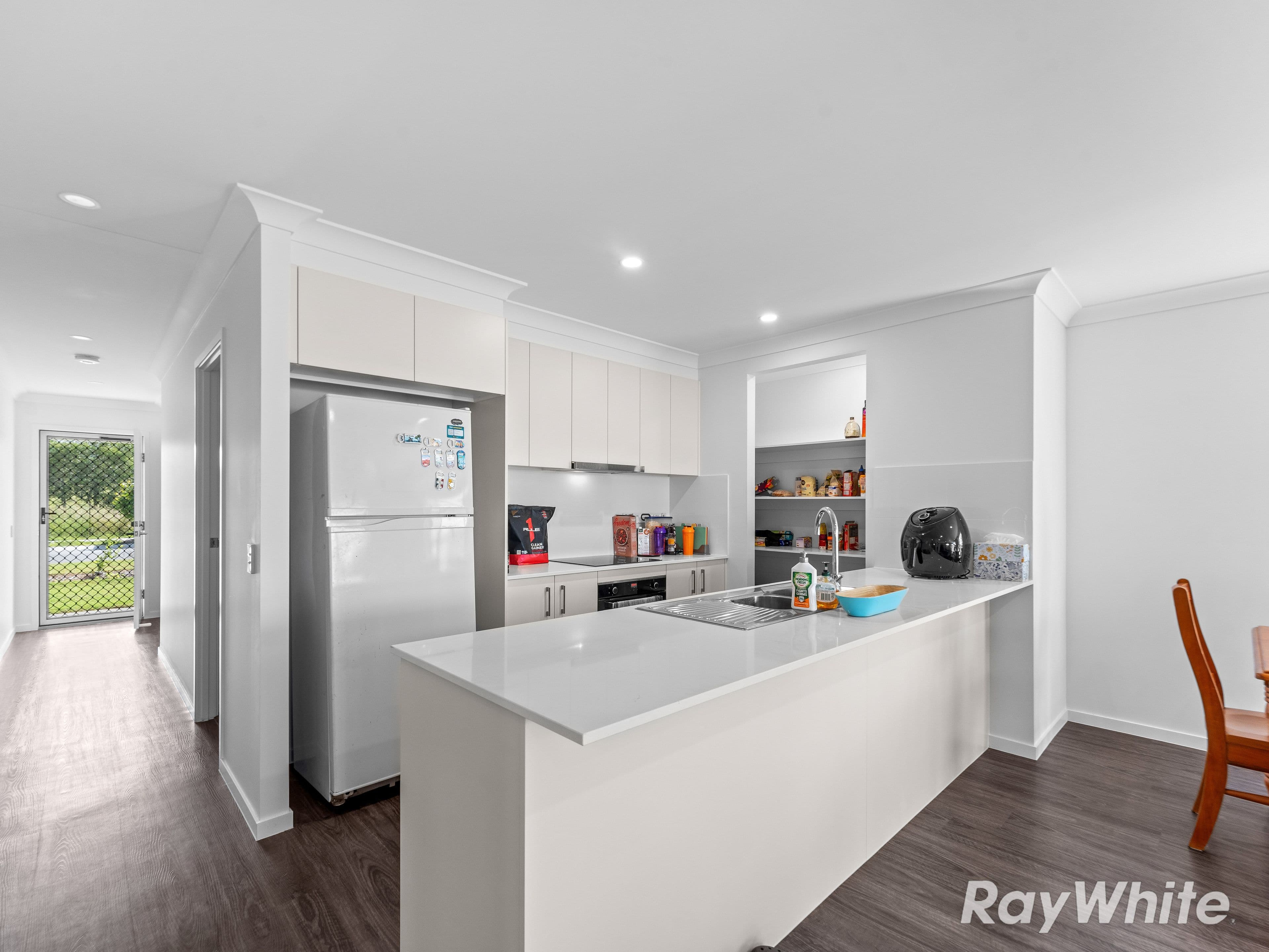 33 Lawson Street, Walloon QLD 4306, Walloon - Thumbnail 5