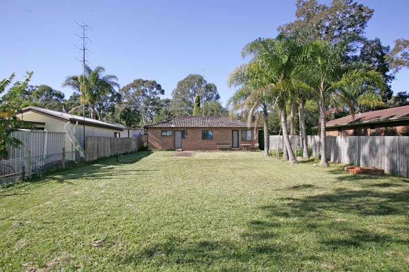 24 Sunset Pde., CHAIN VALLEY BAY NSW 2259, Chain Valley Bay - Thumbnail 2