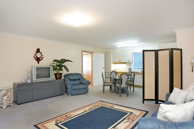 24 Sunset Pde., CHAIN VALLEY BAY NSW 2259, Chain Valley Bay - Thumbnail 4