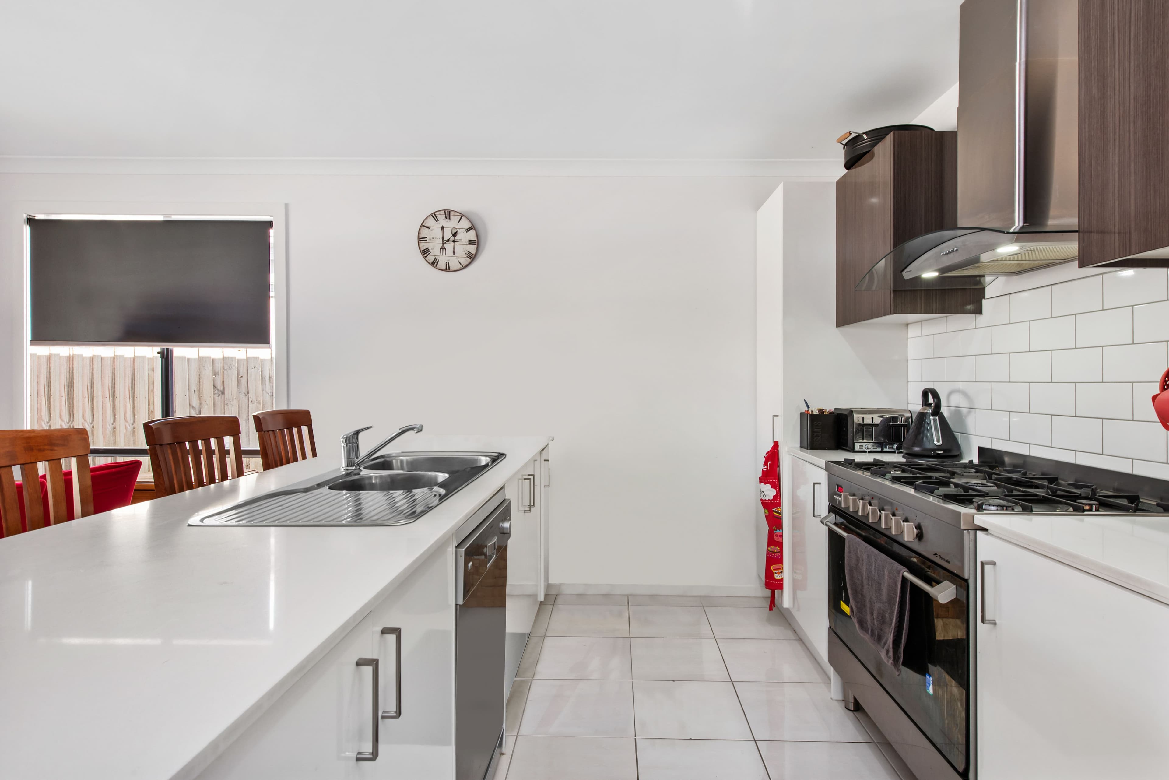 81 Caversham Drive, Pakenham VIC 3810, Pakenham - Thumbnail 3
