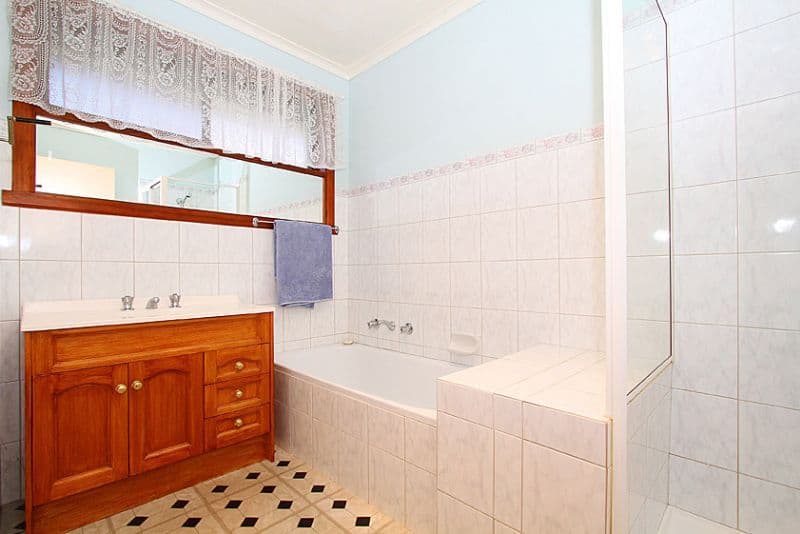 7 Kemp Avenue, THOMASTOWN VIC 3074, Thomastown - Thumbnail 6
