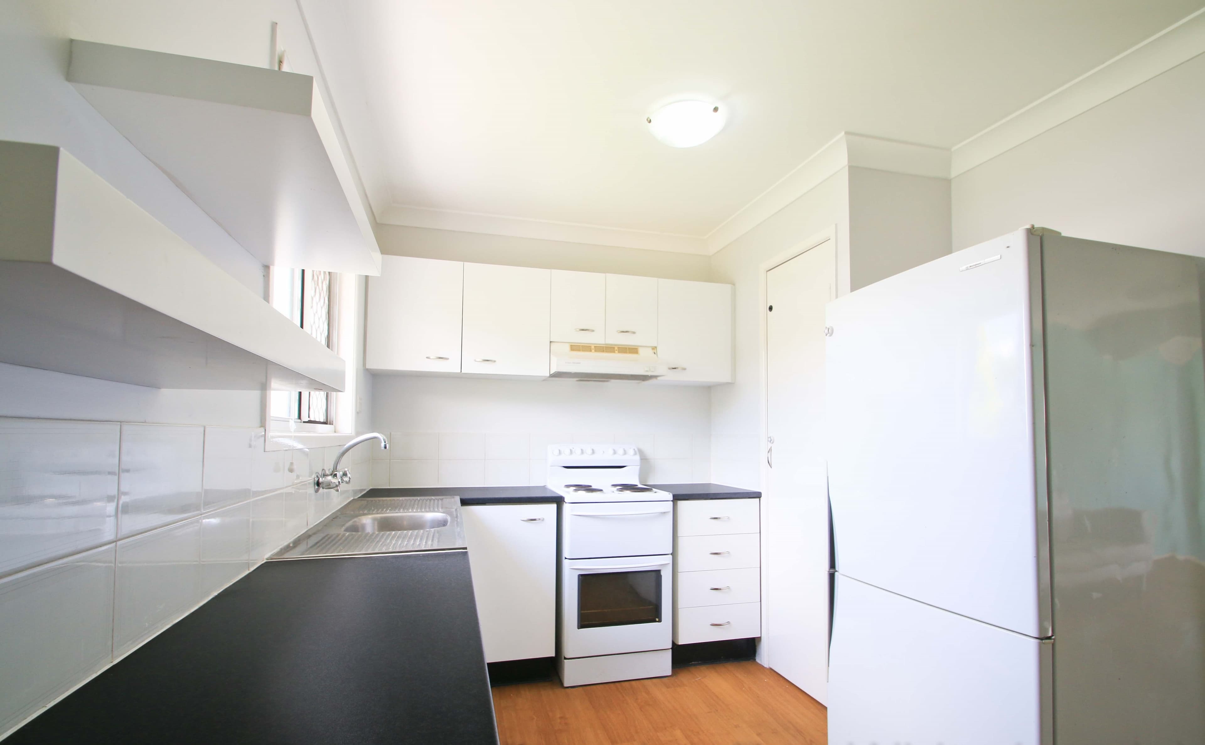 5 Skinner Crescent, Silkstone QLD 4304, Silkstone - Thumbnail 3
