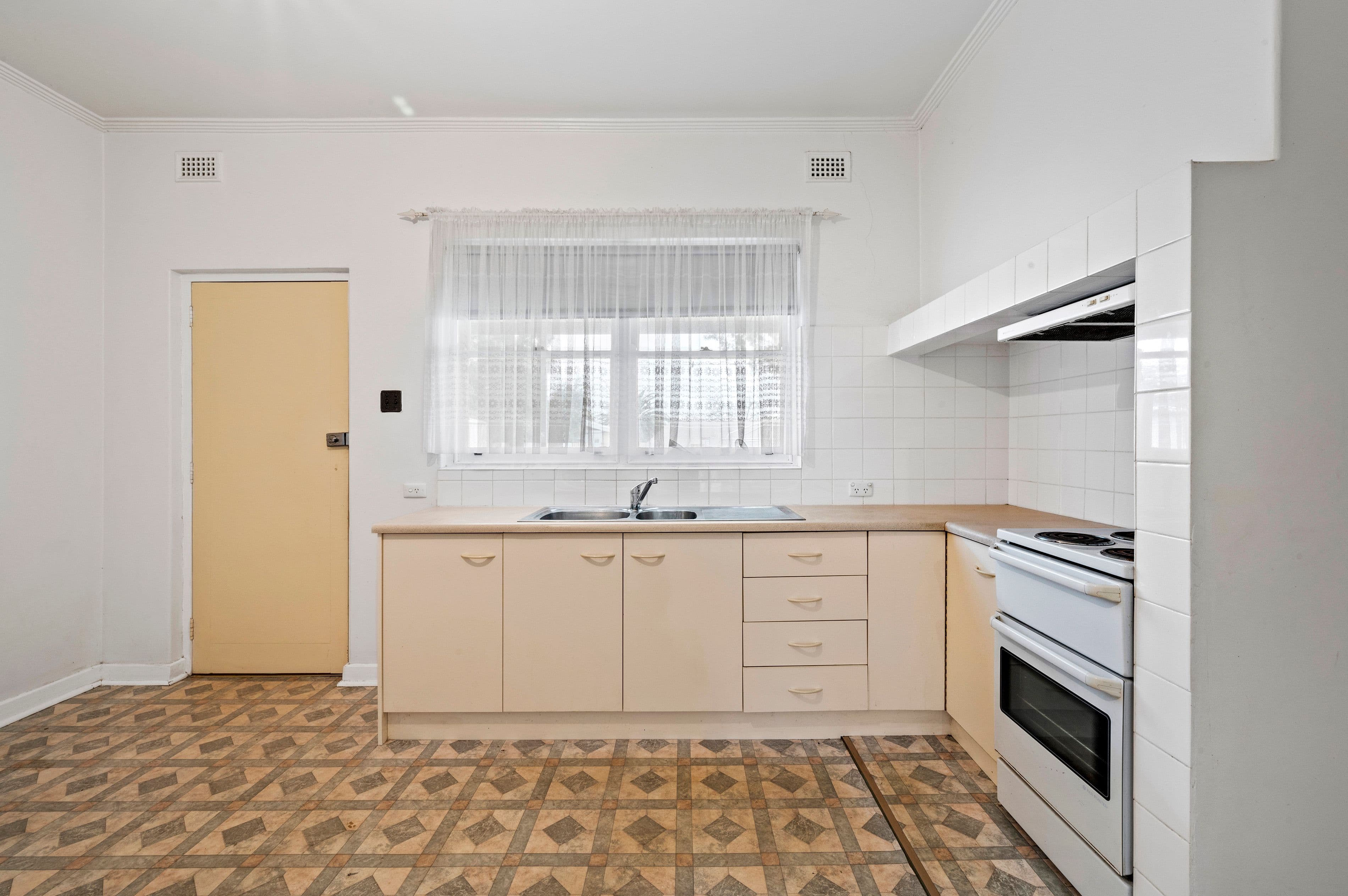 10 Sando Street, Findon SA 5023, Findon - Thumbnail 7