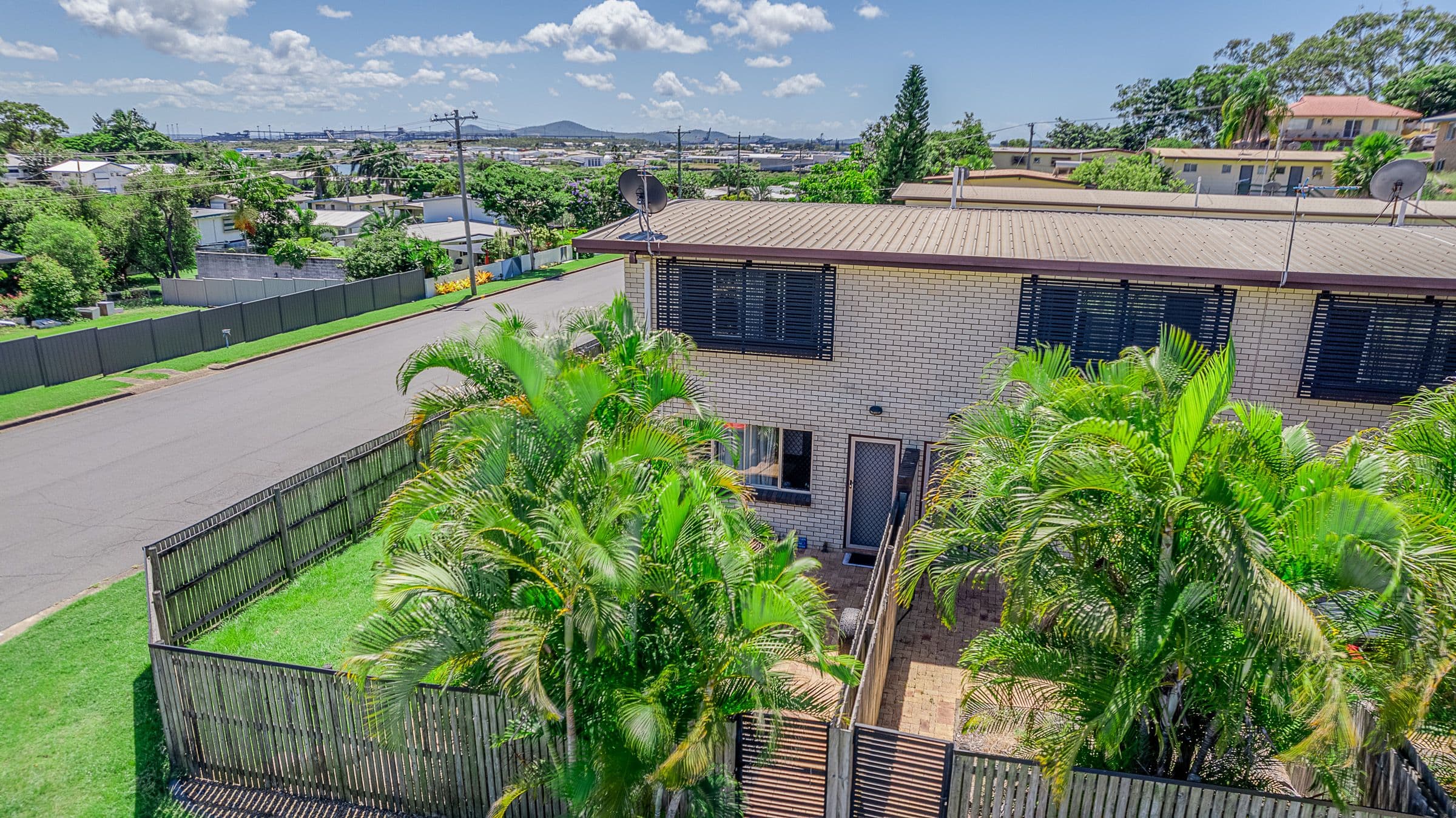 17 Fletcher Street, West Gladstone QLD 4680, West Gladstone - Image 1