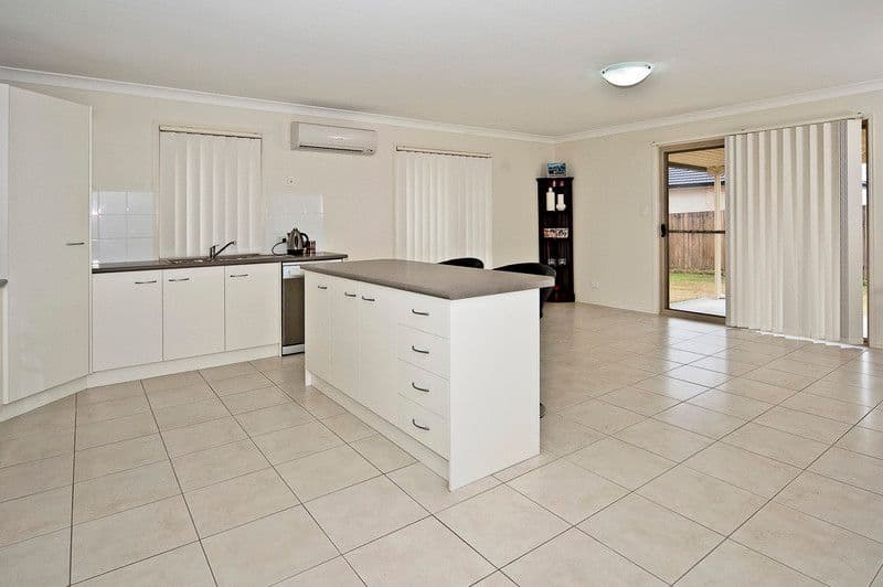28 Isabella Court, COLLINGWOOD PARK QLD 4301, Collingwood Park - Thumbnail 5