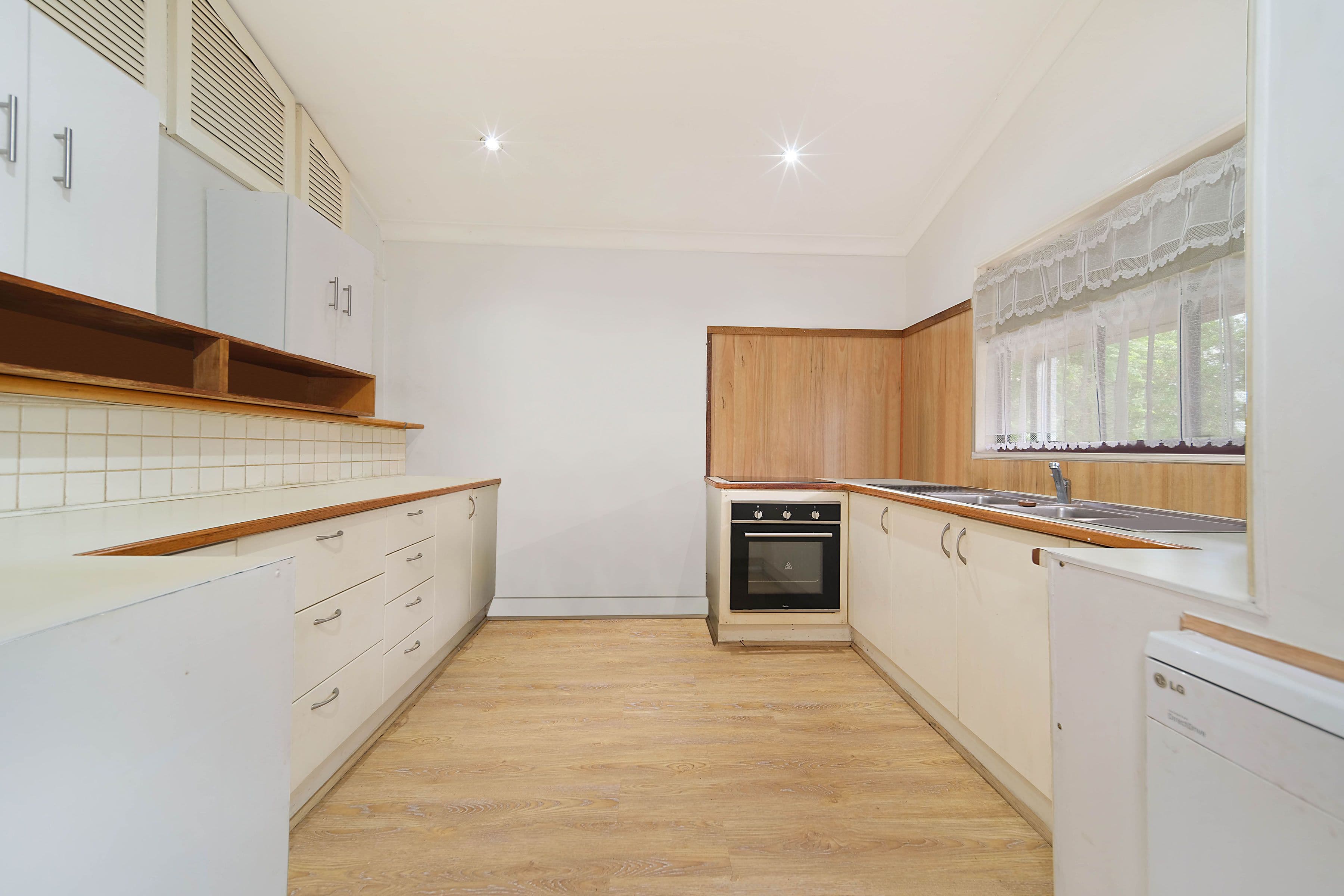 6 Kahibah Street, Morisset NSW 2264, Morisset - Thumbnail 3