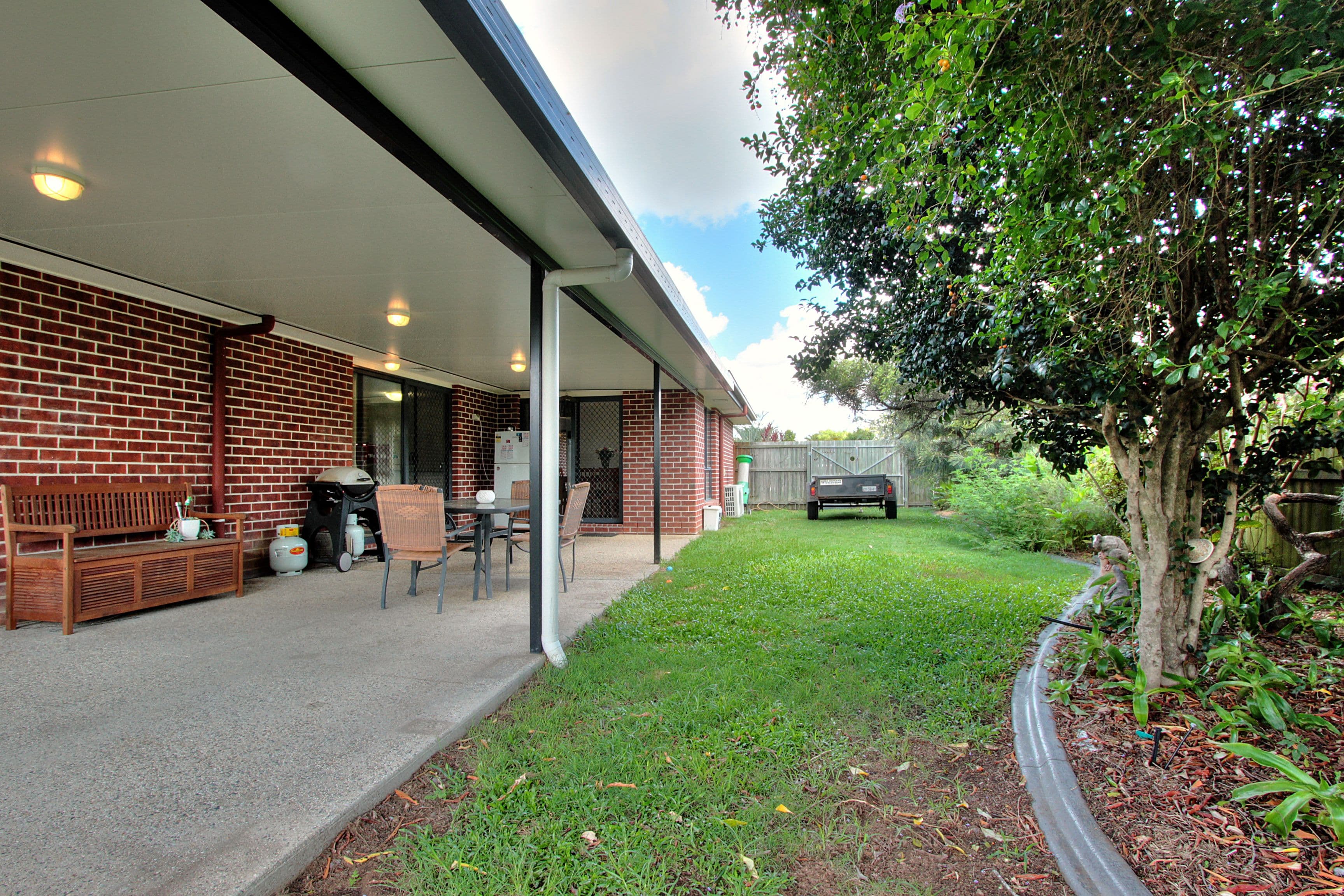32 Pinelands Street, Loganlea QLD 4131, Loganlea - Image 1