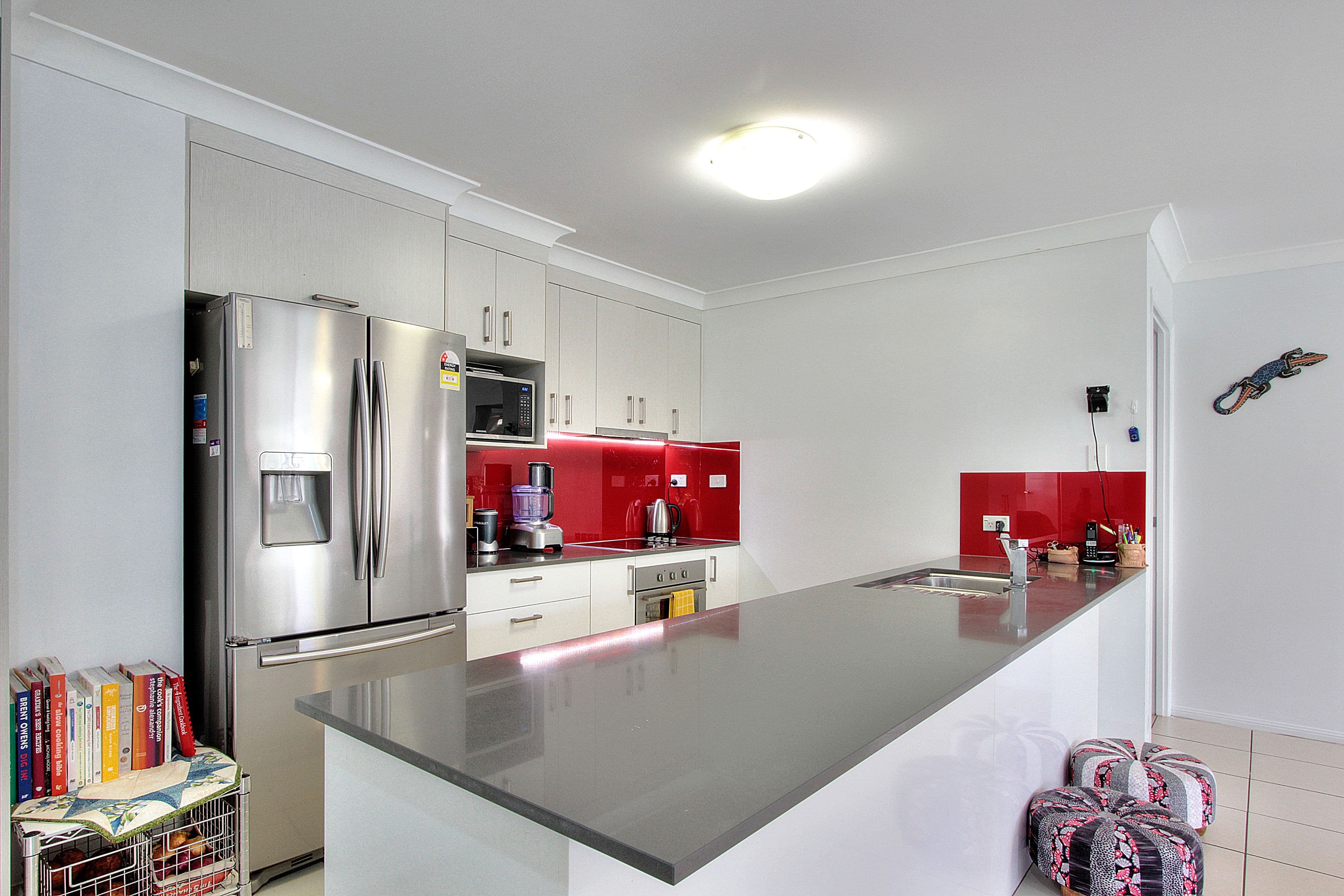 32 Pinelands Street, Loganlea QLD 4131, Loganlea - Thumbnail 3