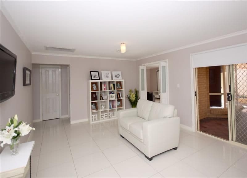 9 Newfield Drive, REYNELLA SA 5161, Reynella - Thumbnail 4