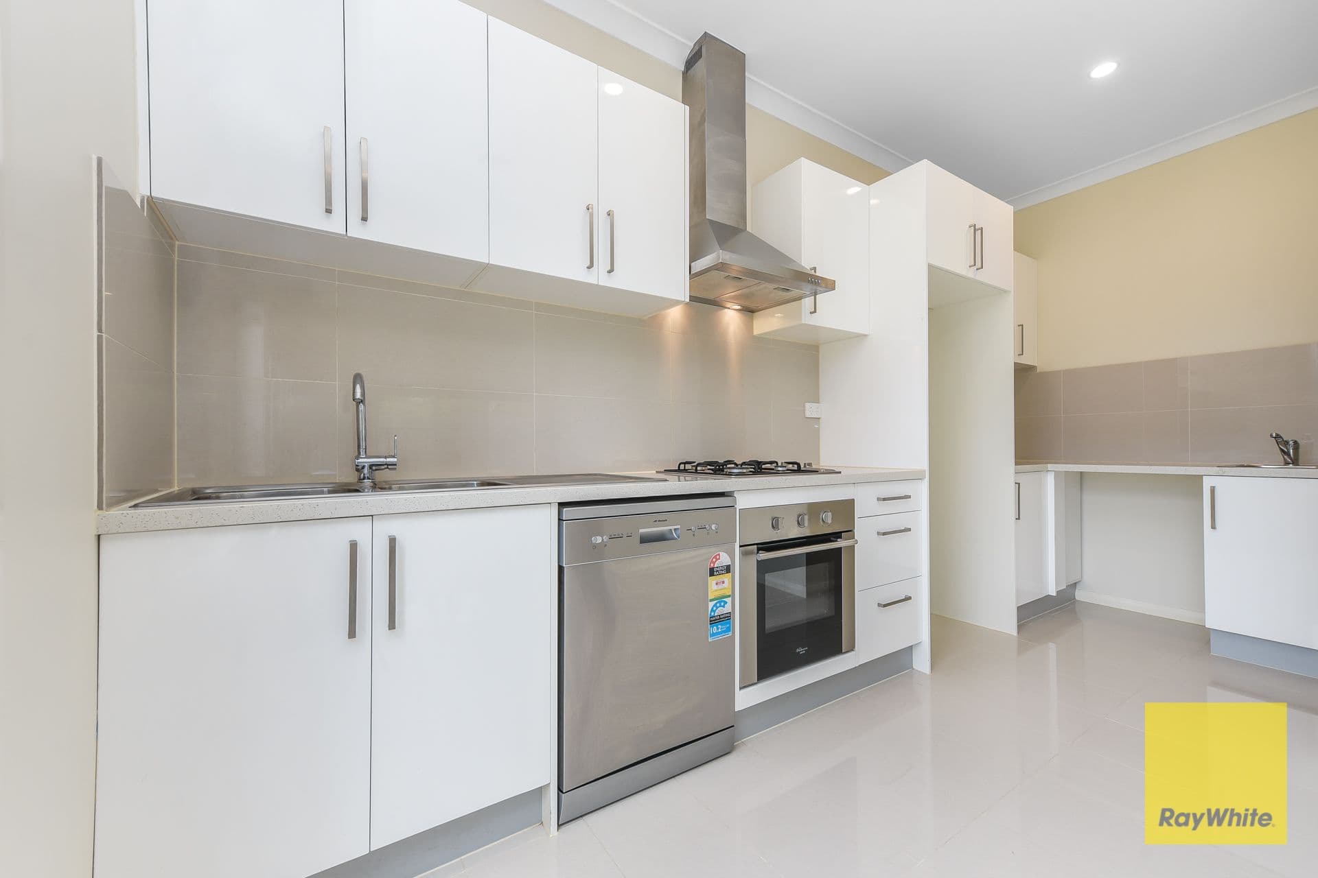 15 Clement Street, Dandenong VIC 3175, Dandenong - Thumbnail 4