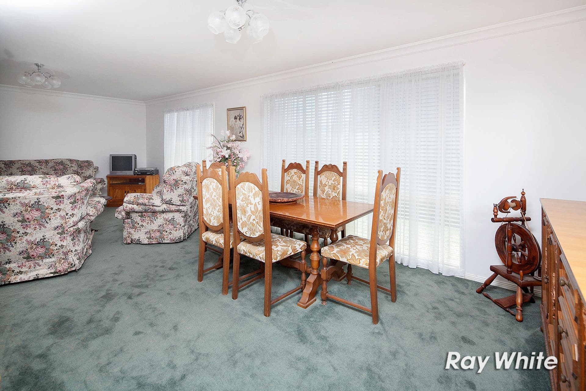 78 Cherryhills Drive, Cranbourne VIC 3977, Cranbourne - Thumbnail 4