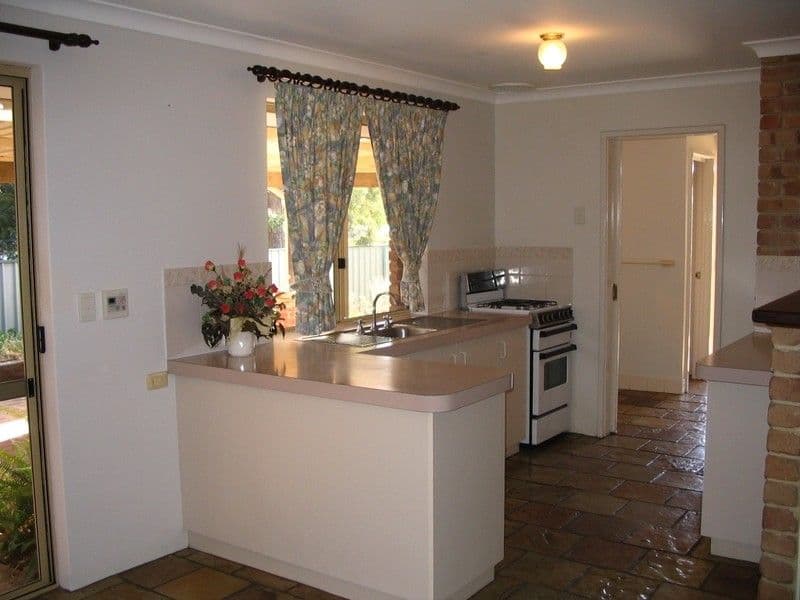 2 Harlequin Gardens, EATON WA 6232, Eaton - Thumbnail 3