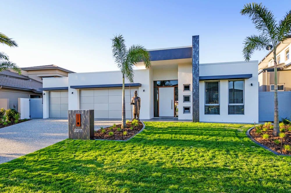 2211 Taromeo Court, Hope Island QLD 4212, Hope Island - Thumbnail 2