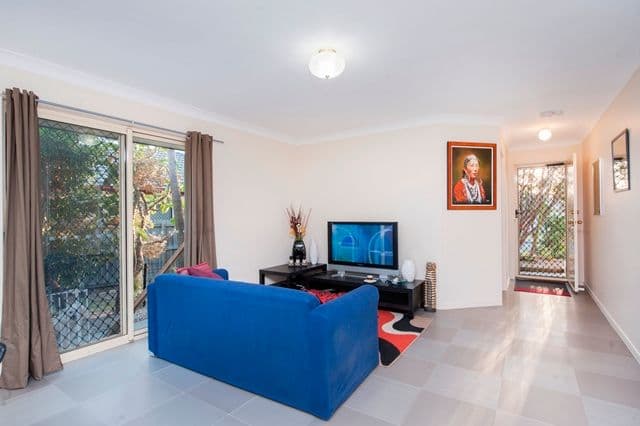 8 Starling Street, LOGANLEA QLD 4131, Loganlea - Thumbnail 3