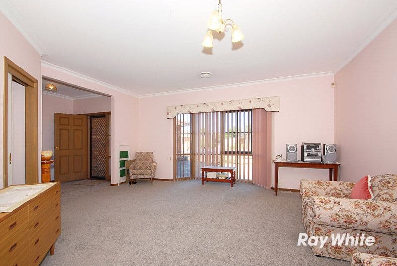 90 Hoysted Avenue, CRANBOURNE NORTH VIC 3977, Cranbourne North - Thumbnail 4