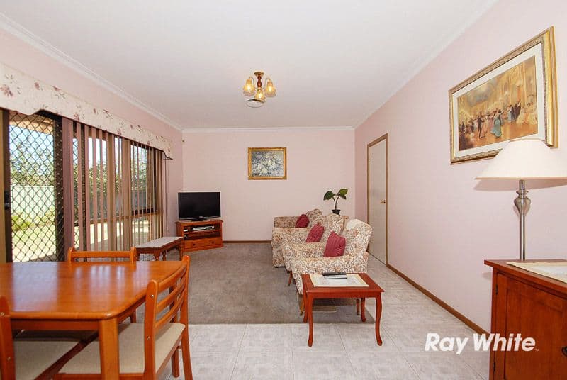 90 Hoysted Avenue, CRANBOURNE NORTH VIC 3977, Cranbourne North - Thumbnail 6