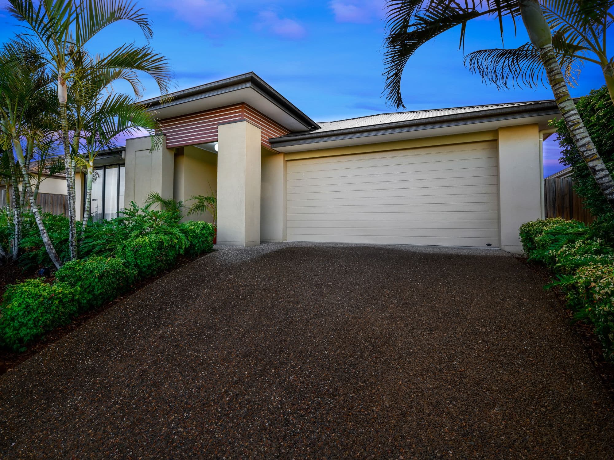 42 Siedofsky Street, Redbank Plains QLD 4301, Redbank Plains - Thumbnail 2