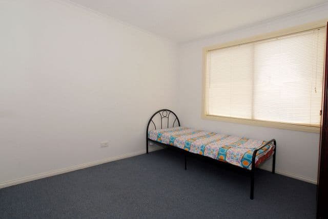 50 Bernborough Avenue, Cranbourne West VIC 3977, Cranbourne West - Thumbnail 8