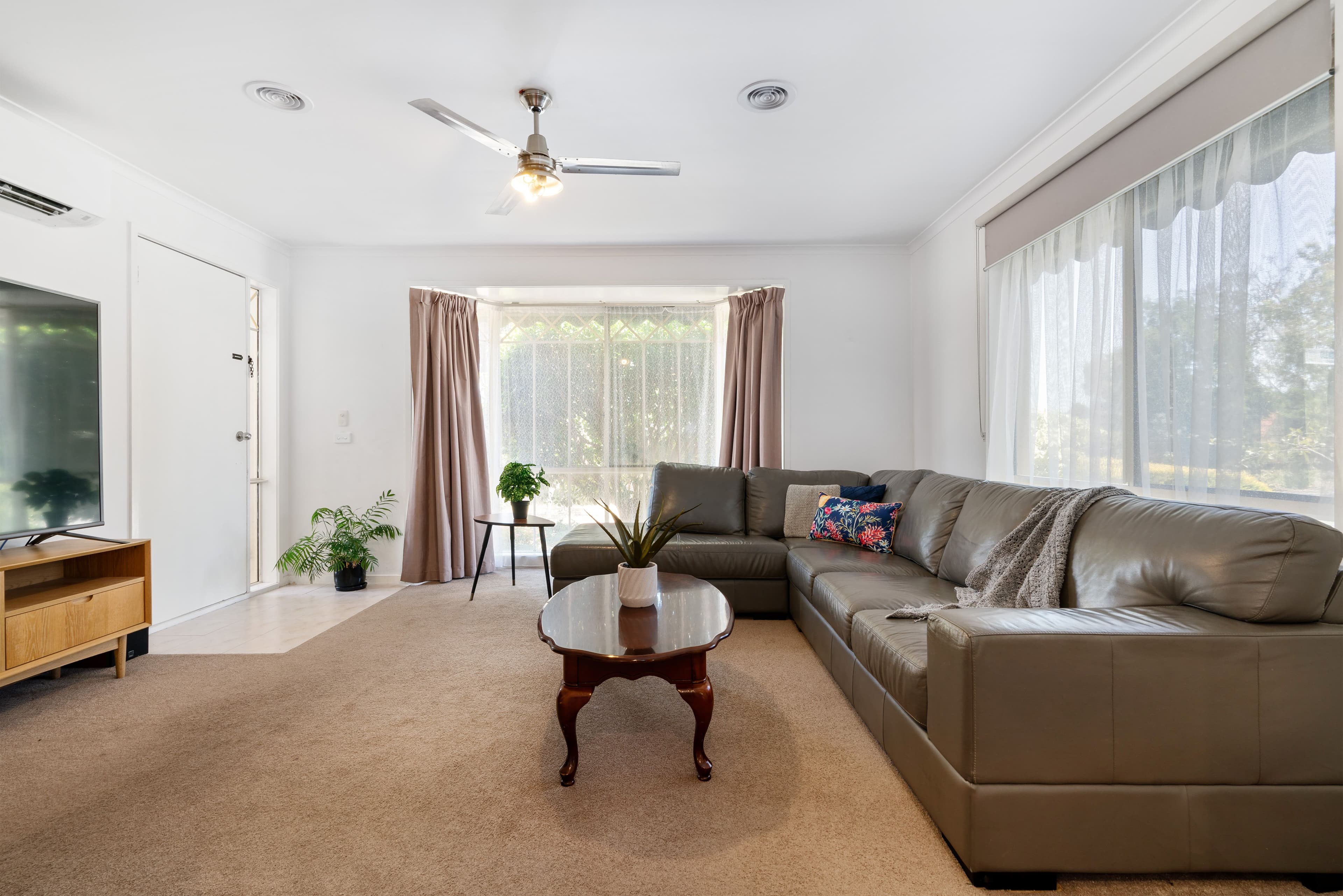 8 Glendale Close, Langwarrin VIC 3910, Langwarrin - Thumbnail 2