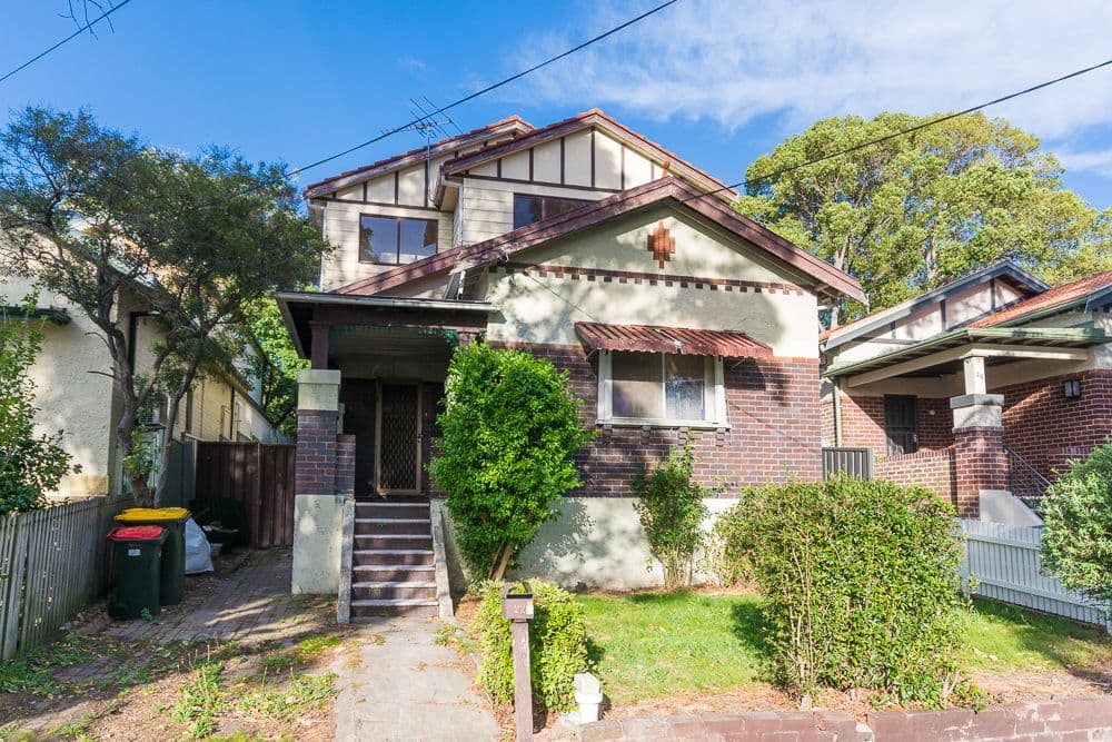 22 Farleigh Street, Ashfield - Image 1