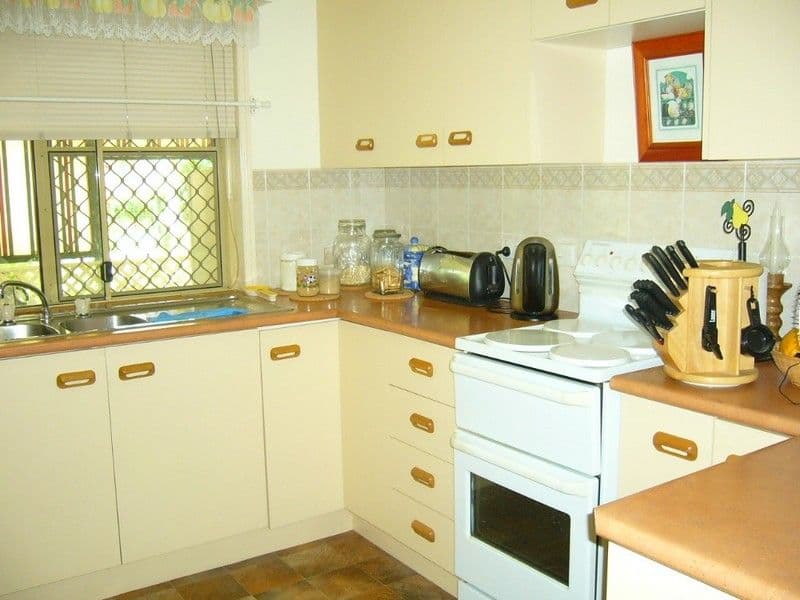 25 Bean Avenue, PARKHURST QLD 4702, Parkhurst - Thumbnail 2