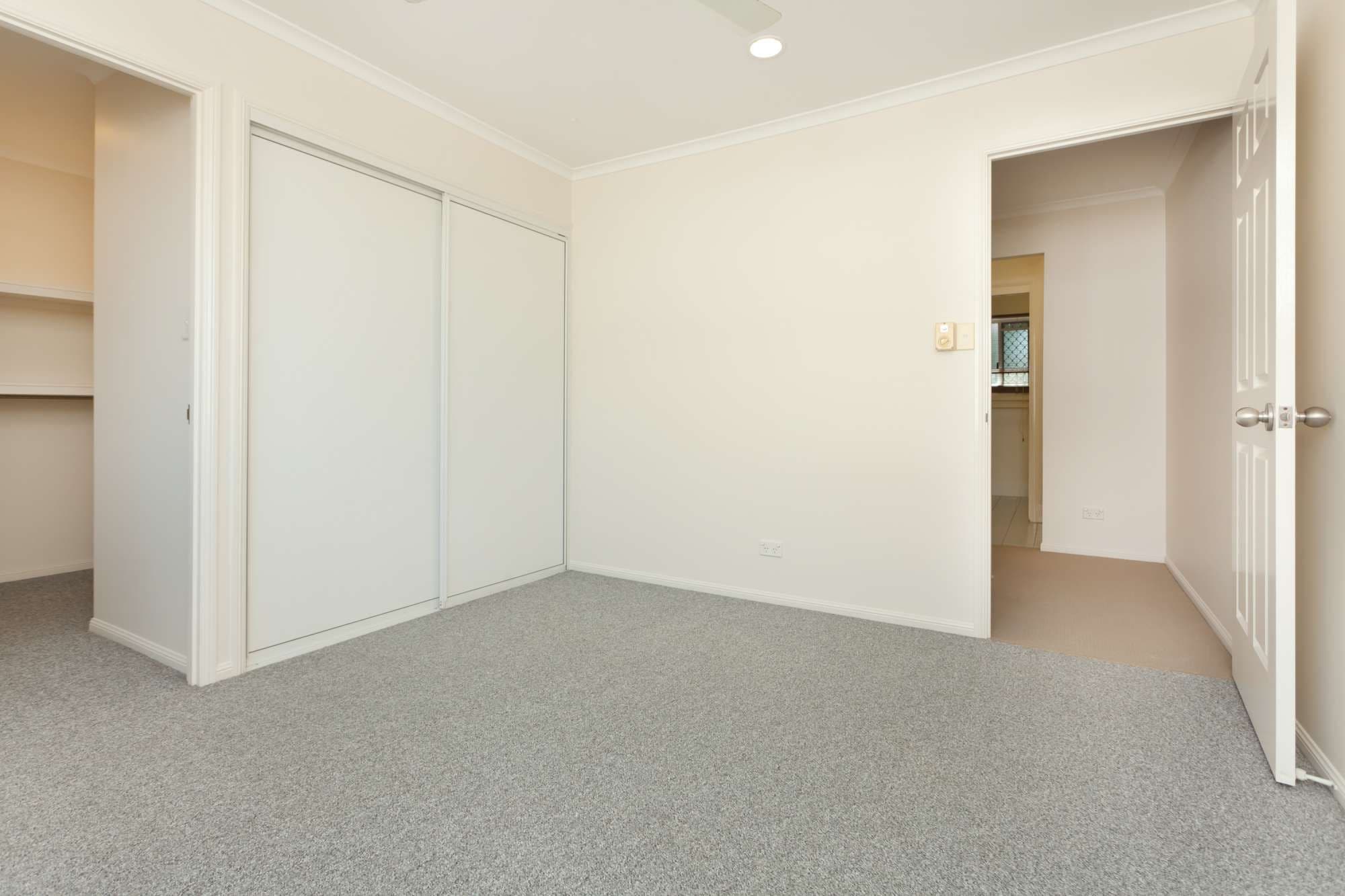 6-8 Benson Street, ROSSLEA QLD 4812, Rosslea - Thumbnail 8