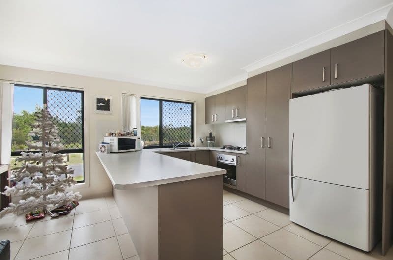 5 Wallis Circuit, NORTH LAKES QLD 4509, North Lakes - Thumbnail 2
