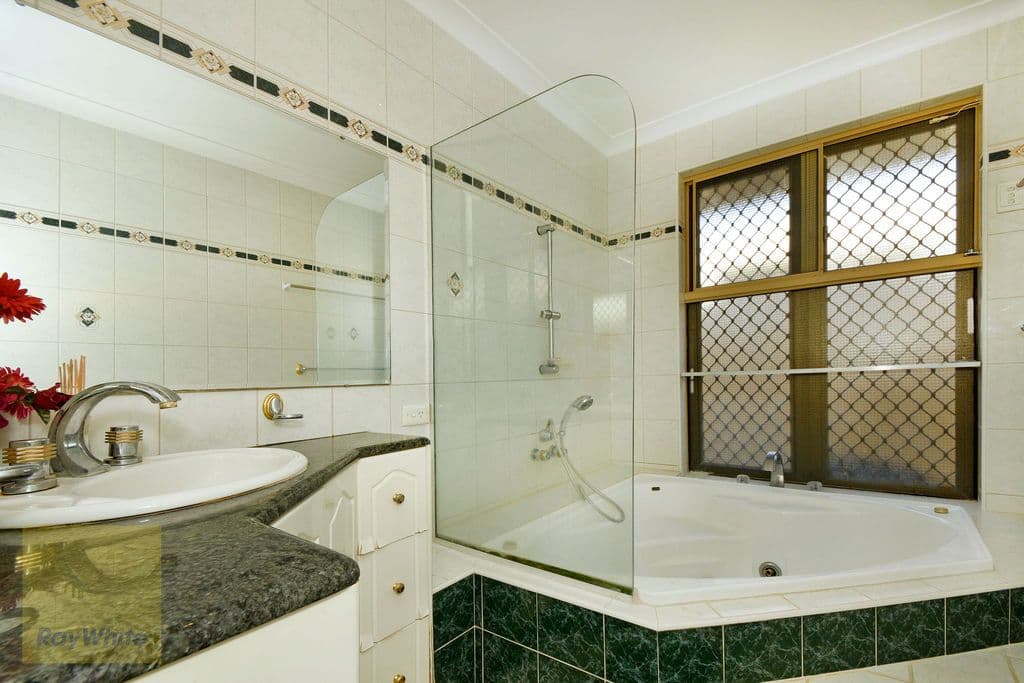 15 Dennell Court, Marangaroo WA 6064, Marangaroo - Thumbnail 5