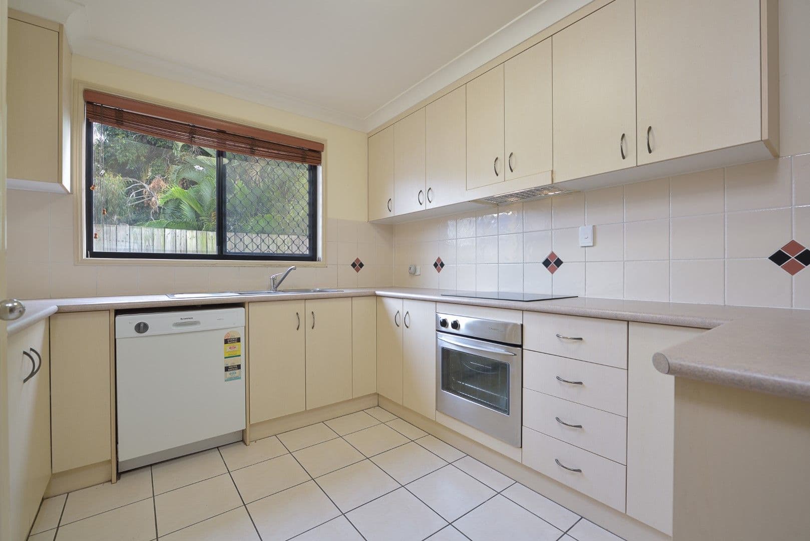 14A Glenlyon Street, Gladstone Central QLD 4680, Gladstone Central - Thumbnail 5