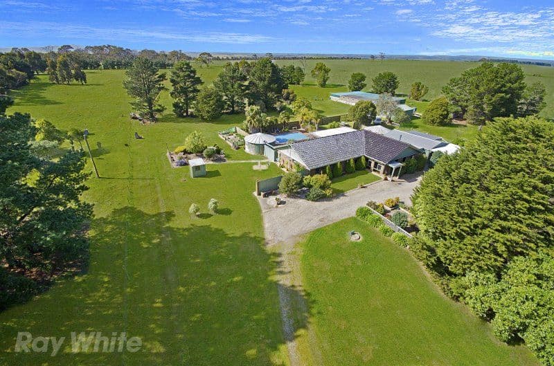 10 Clarkes Road, ANAKIE VIC 3221, Anakie - Thumbnail 3