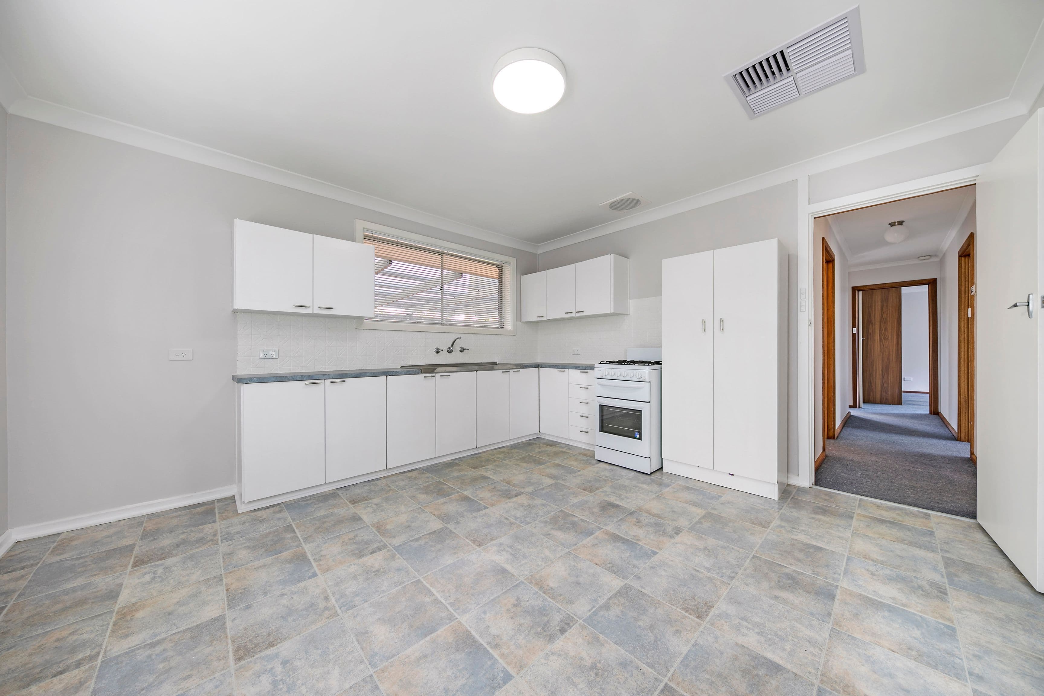 35 Saturn Crescent, Modbury North SA 5092, Modbury North - Thumbnail 4