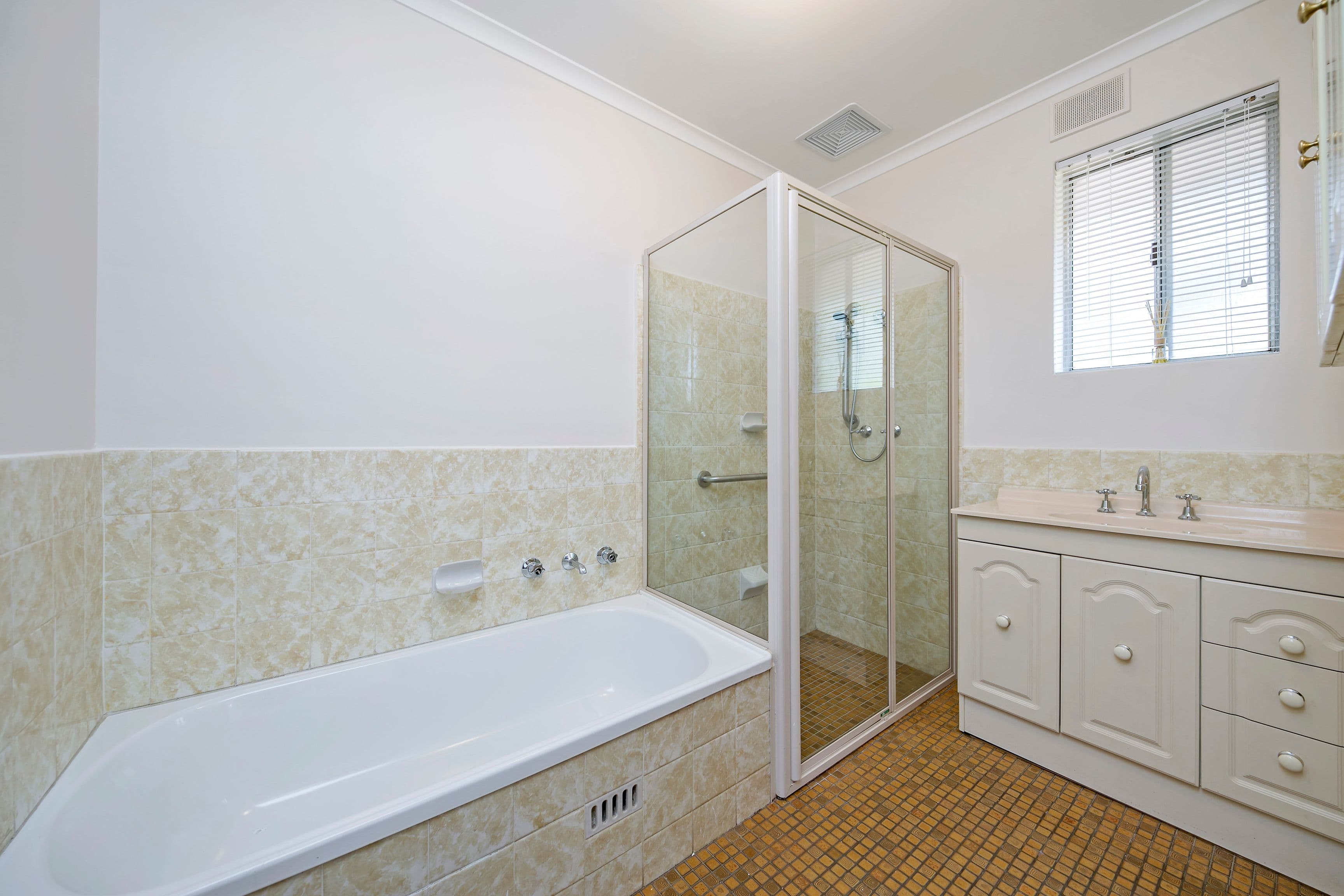 35 Saturn Crescent, Modbury North SA 5092, Modbury North - Thumbnail 8