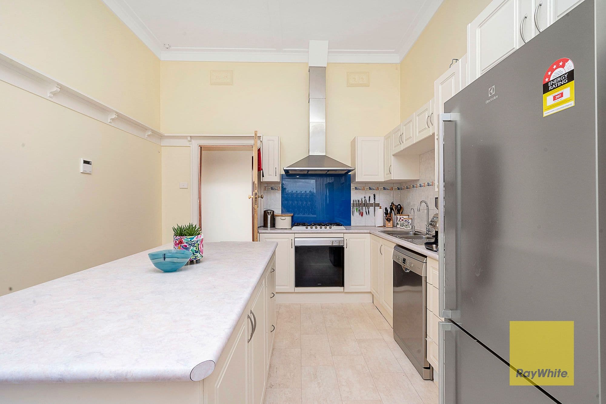 8 KINGSWAY, Nedlands WA 6009, Nedlands - Thumbnail 7
