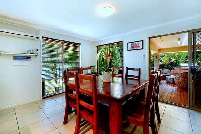 10 Duranta Street, ORMEAU QLD 4208, Ormeau - Thumbnail 4