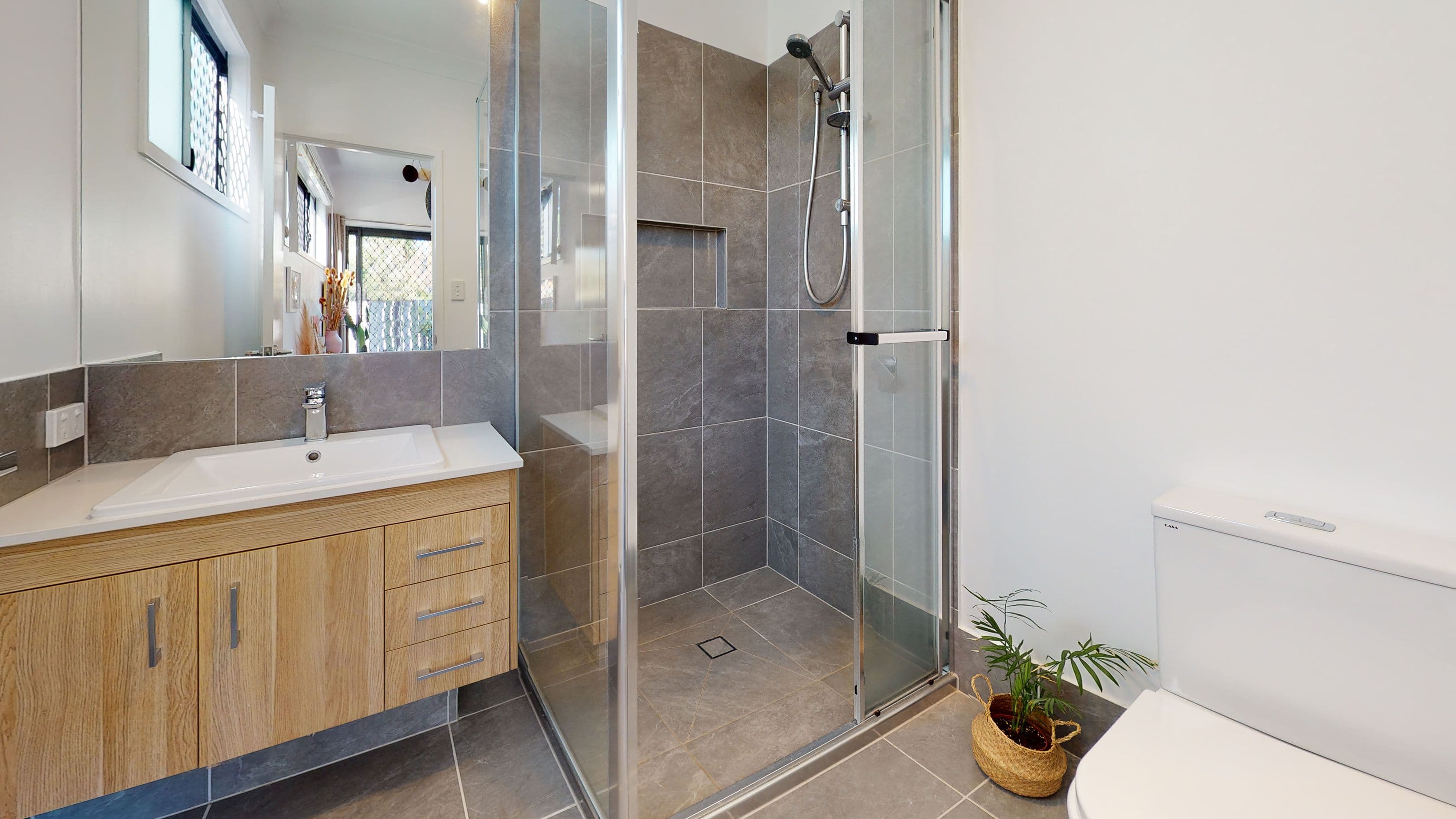 12 Hampshire Crescent, Alexandra Hills QLD 4161, Alexandra Hills - Thumbnail 6