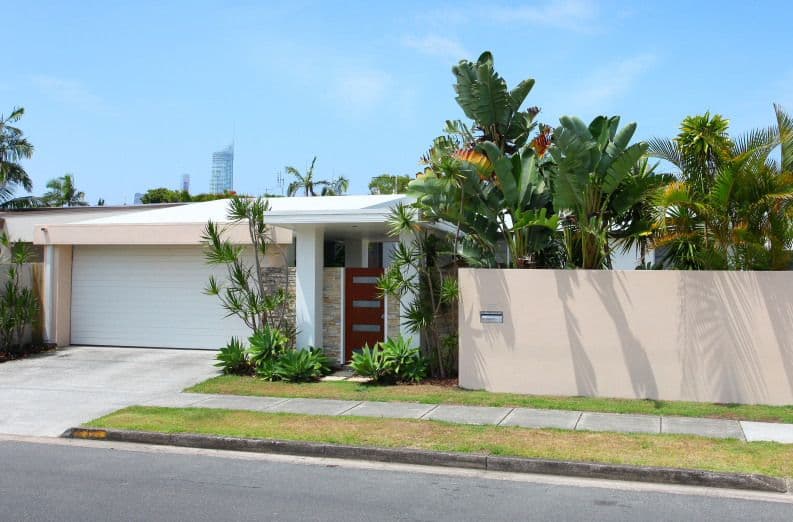 32 Allambi Avenue, BROADBEACH WATERS QLD 4218, Broadbeach Waters - Image 1