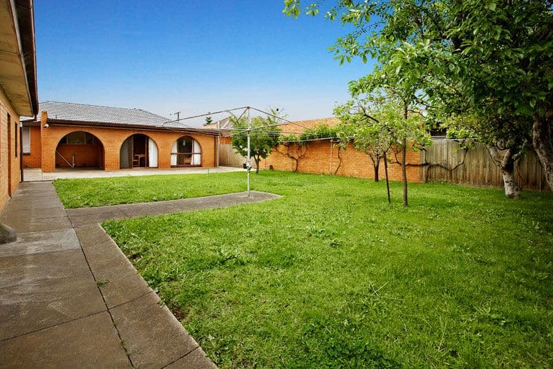 9 Barron Street, RESERVOIR VIC 3073, Reservoir - Thumbnail 5