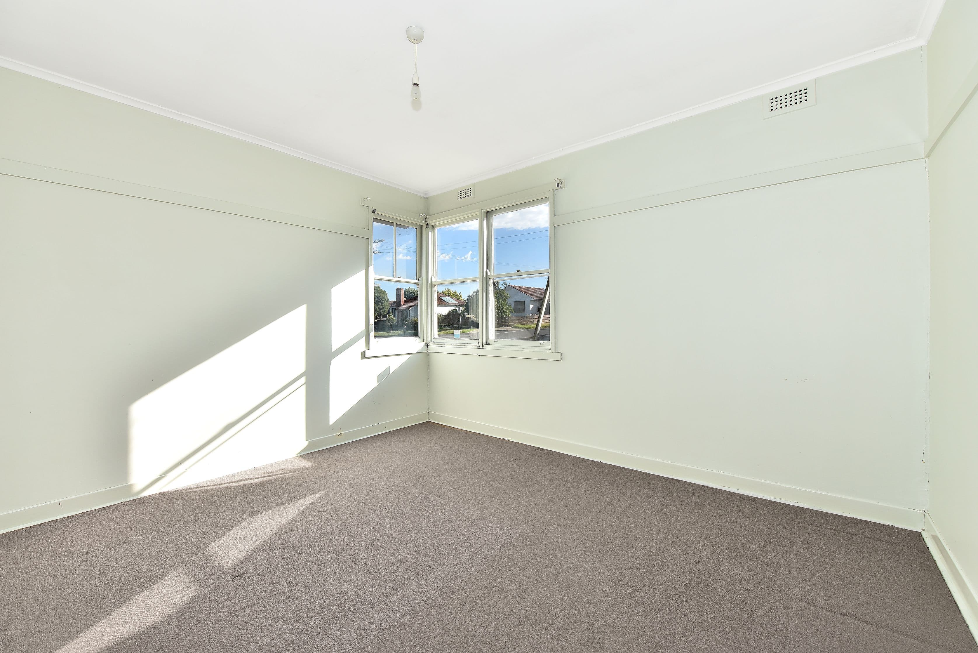 10 Claremont Street, Coburg North VIC 3058, Coburg North - Thumbnail 4