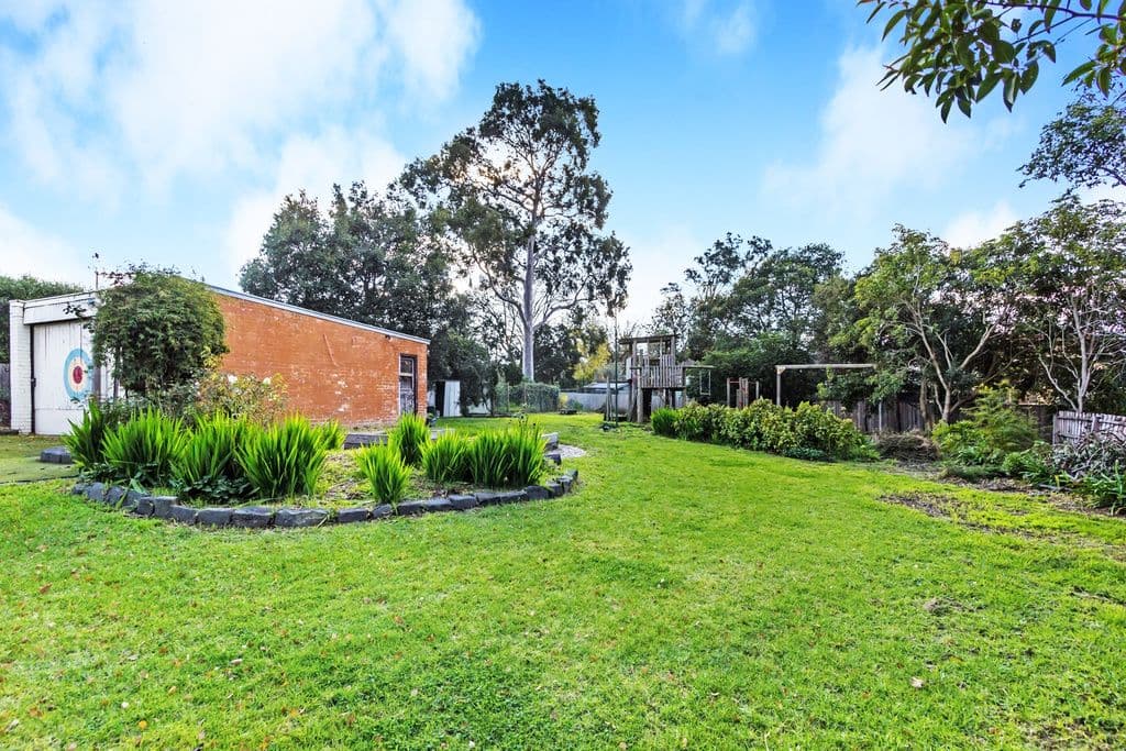 17 Elmhurst Road, Blackburn VIC 3130, Blackburn - Thumbnail 8
