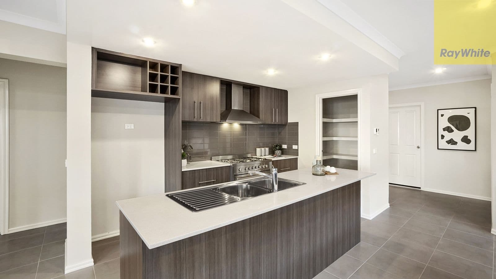 8 Dawkins Avenue, PLUMPTON VIC 3037, Plumpton - Thumbnail 4