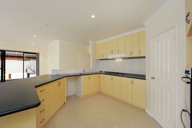 33 St Cloud Way, PORT KENNEDY WA 6172, Port Kennedy - Thumbnail 3