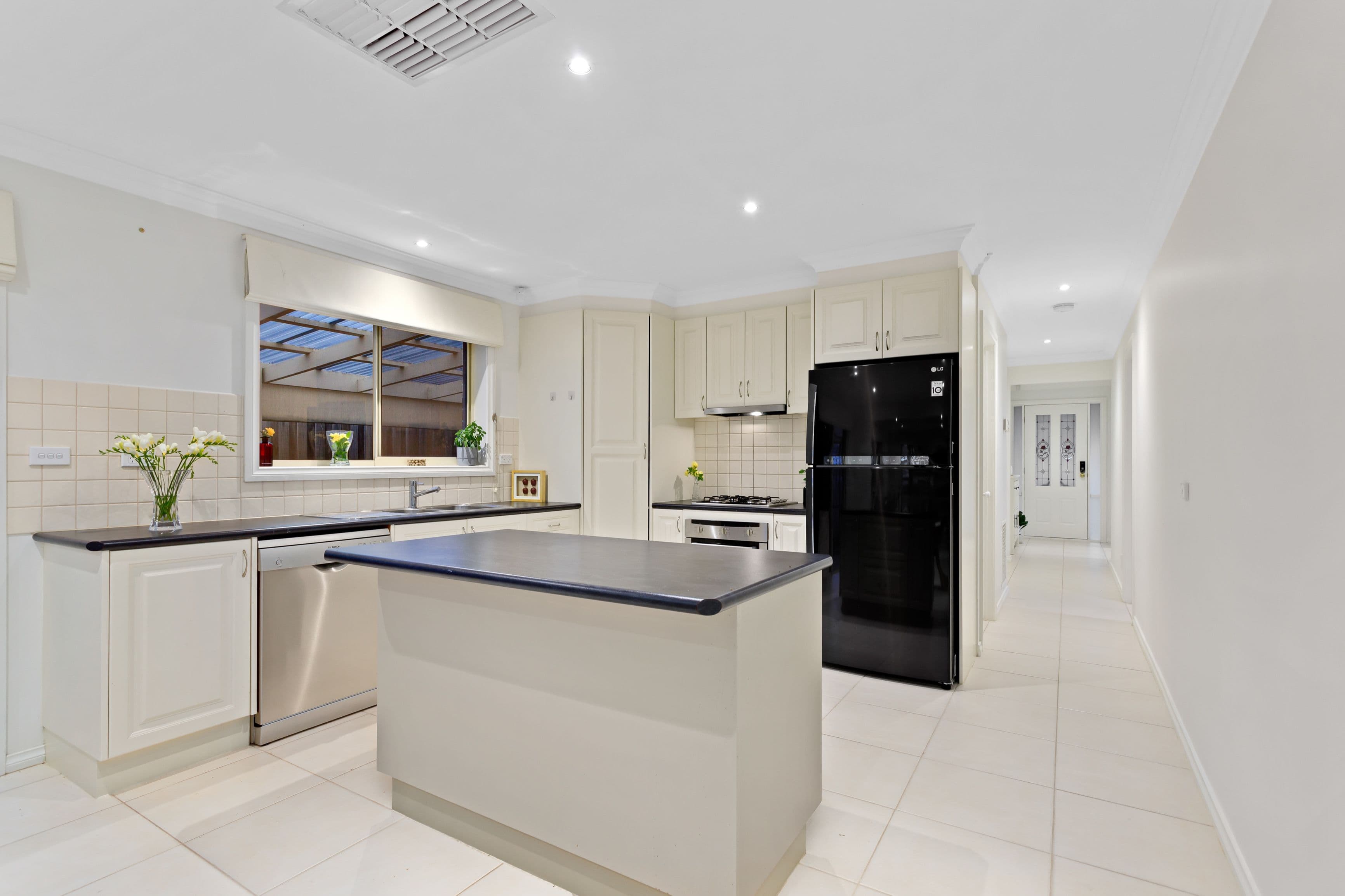 11 Farmington Road, Mernda VIC 3754, Mernda - Thumbnail 2
