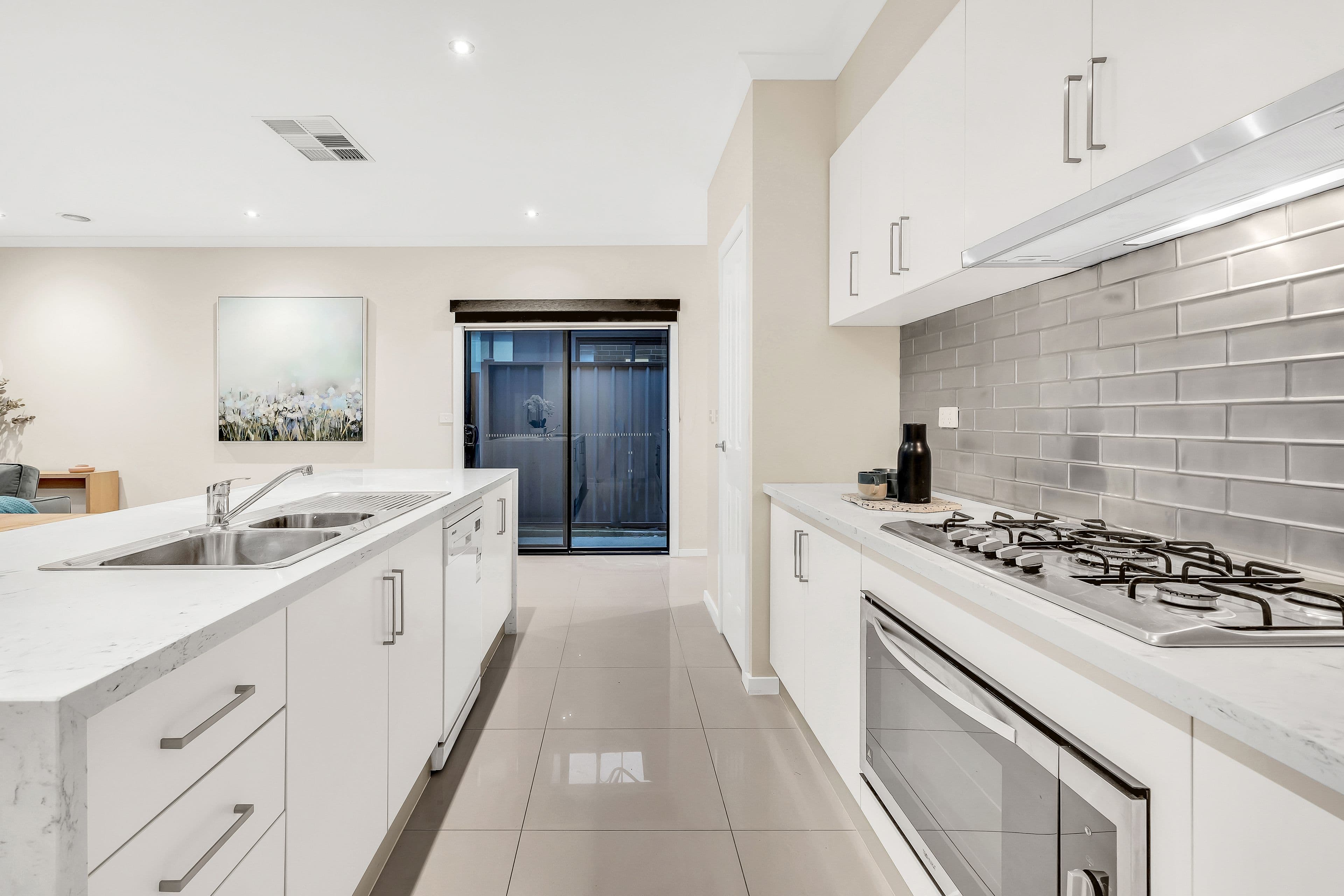 19 Gateshead Street, Craigieburn VIC 3064, Craigieburn - Thumbnail 6