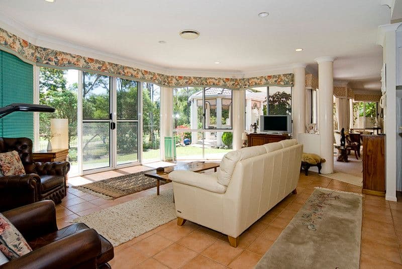 22 Jarvis Place, ARUNDEL QLD 4214, Arundel - Thumbnail 5